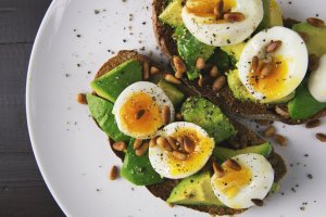 Petit Déjeuner Avocat