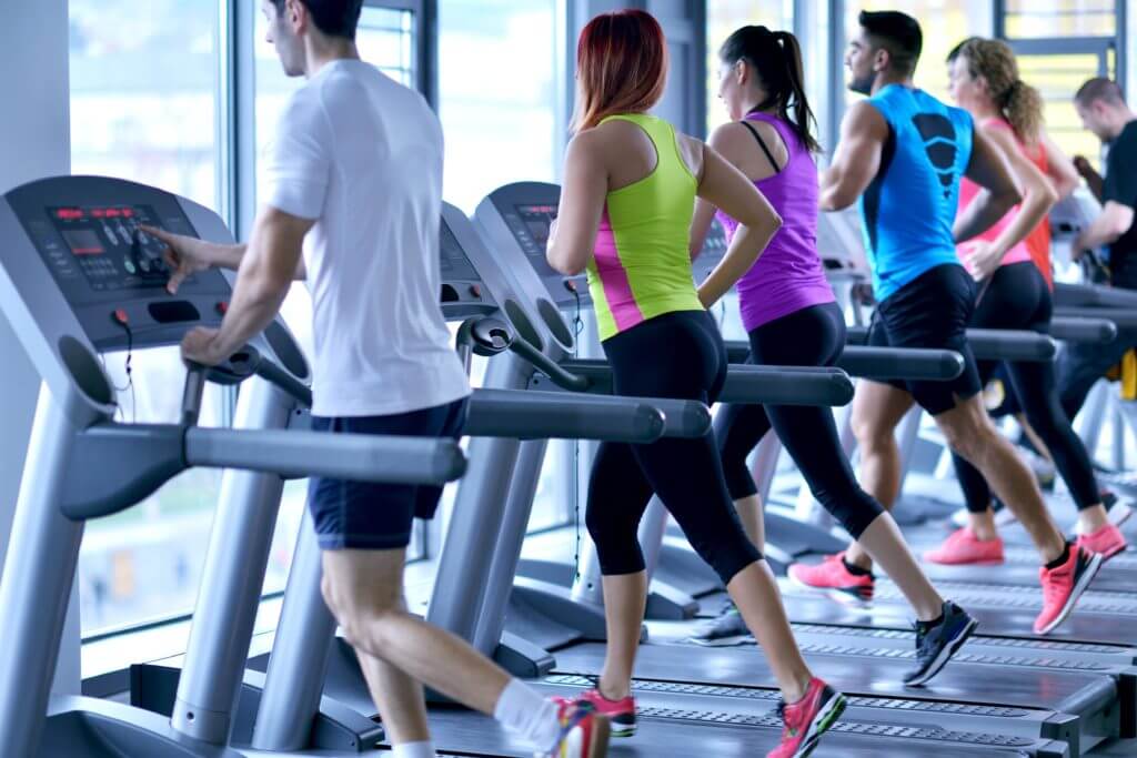 Pourquoi faire du sport dans une salle de fitness ?