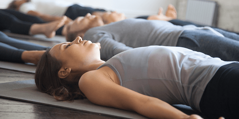 Les 6 bienfaits du yoga sur le corps - Cercles de la Forme